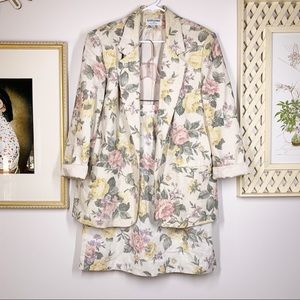 Vintage Floral Linen Skirt Suit Set 10
